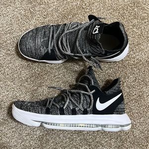 Nike KD10 Basketball Shoe, size 10.5 Kevin Durant